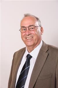 Profile image for Councillor Peter Bardon